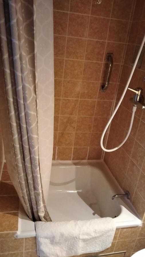 Bames Badurach Metzingen Stuttgart Apartment Bad Urach Exterior foto